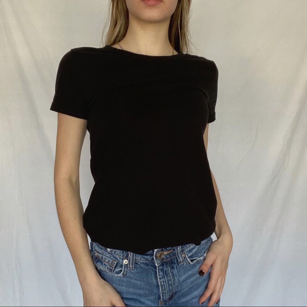 Simple Vintage Black Top 🎬